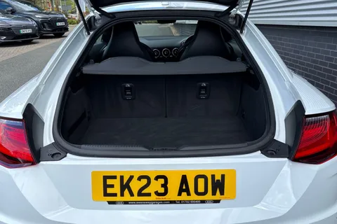 EK23AOW Audi TT Coup- Black Edition 40 TFSI  197 PS S tronic Thumbnail #8