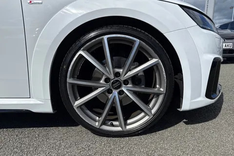 EK23AOW Audi TT Coup- Black Edition 40 TFSI  197 PS S tronic Thumbnail #11