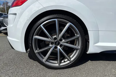 EK23AOW Audi TT Coup- Black Edition 40 TFSI  197 PS S tronic Thumbnail #12