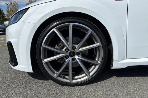 EK23AOW Audi TT Coup- Black Edition 40 TFSI  197 PS S tronic Thumbnail #14