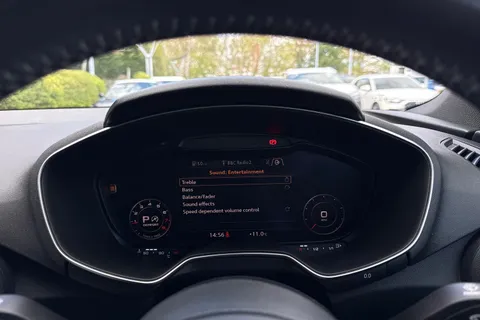 EK23AOW Audi TT Coup- Black Edition 40 TFSI  197 PS S tronic Thumbnail #32