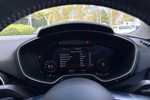 EK23AOW Audi TT Coup- Black Edition 40 TFSI  197 PS S tronic Thumbnail #47