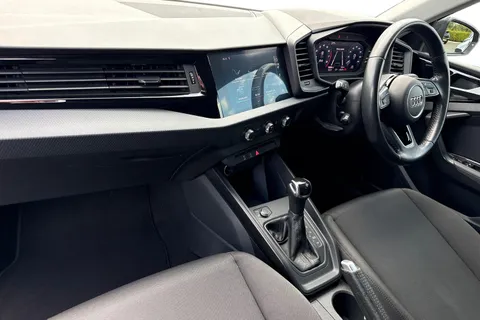 LM19FUH Audi A1 1.0 TFSI 30 SE Sportback S Tronic Euro 6 (s/s) 5dr Thumbnail #15