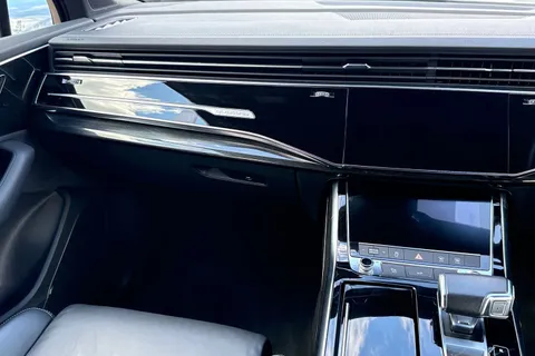 BV23UXC Audi Q7 Black Edition 50 TDI quattro 286 PS tiptronic Thumbnail #20