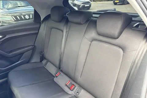 LM19FUH Audi A1 1.0 TFSI 30 SE Sportback S Tronic Euro 6 (s/s) 5dr Thumbnail #19