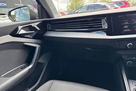 LM19FUH Audi A1 1.0 TFSI 30 SE Sportback S Tronic Euro 6 (s/s) 5dr Thumbnail #20