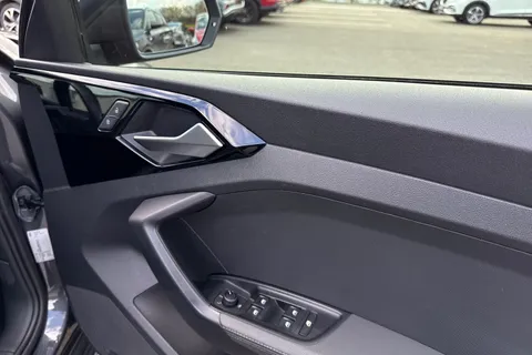 LM19FUH Audi A1 1.0 TFSI 30 SE Sportback S Tronic Euro 6 (s/s) 5dr Thumbnail #21