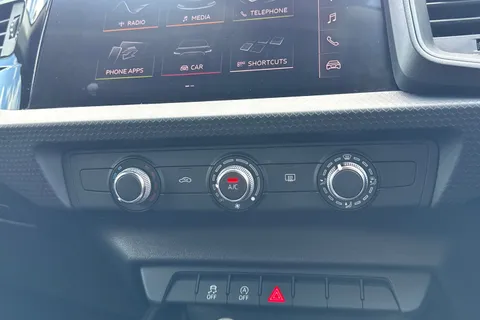 LM19FUH Audi A1 1.0 TFSI 30 SE Sportback S Tronic Euro 6 (s/s) 5dr Thumbnail #22