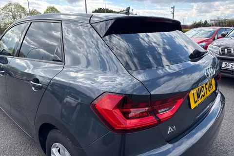 LM19FUH Audi A1 1.0 TFSI 30 SE Sportback S Tronic Euro 6 (s/s) 5dr Thumbnail #31