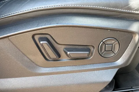 BV23UXC Audi Q7 Black Edition 50 TDI quattro 286 PS tiptronic Thumbnail #39