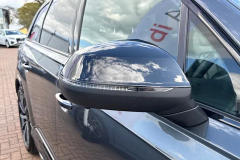 BV23UXC Audi Q7 Black Edition 50 TDI quattro 286 PS tiptronic Thumbnail #45