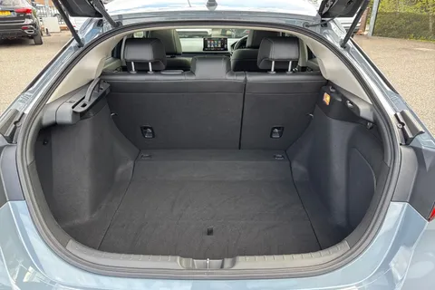 MV73UUW Honda Civic 2.0 h i-MMD Advance eCVT Euro 6 (s/s) 5dr Thumbnail #10