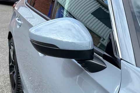 MV73UUW Honda Civic 2.0 h i-MMD Advance eCVT Euro 6 (s/s) 5dr Thumbnail #12