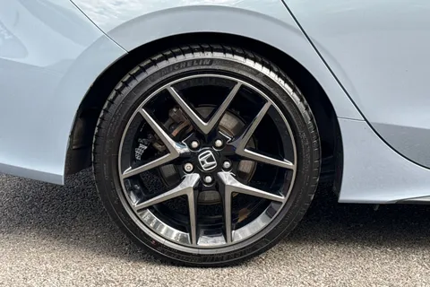 MV73UUW Honda Civic 2.0 h i-MMD Advance eCVT Euro 6 (s/s) 5dr Thumbnail #14