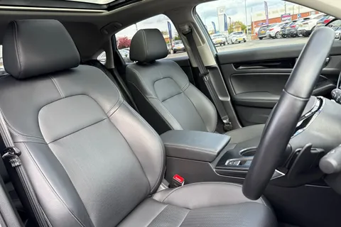 MV73UUW Honda Civic 2.0 h i-MMD Advance eCVT Euro 6 (s/s) 5dr Thumbnail #25