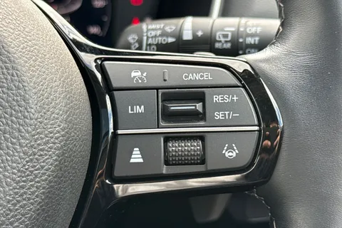 MV73UUW Honda Civic 2.0 h i-MMD Advance eCVT Euro 6 (s/s) 5dr Thumbnail #40