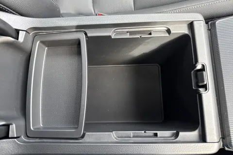 MV73UUW Honda Civic 2.0 h i-MMD Advance eCVT Euro 6 (s/s) 5dr Thumbnail #44