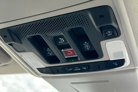 MV73UUW Honda Civic 2.0 h i-MMD Advance eCVT Euro 6 (s/s) 5dr Thumbnail #45