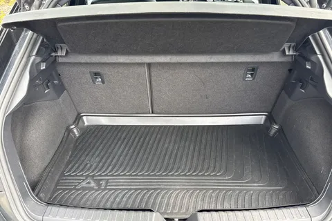 AV20NSF Audi A1 1.5 TFSI 35 S line Sportback S Tronic Euro 6 (s/s) 5dr Thumbnail #8