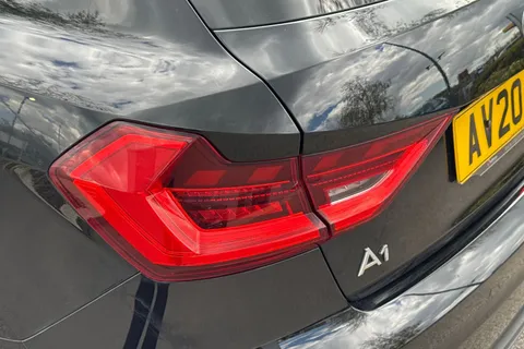 AV20NSF Audi A1 1.5 TFSI 35 S line Sportback S Tronic Euro 6 (s/s) 5dr Thumbnail #9