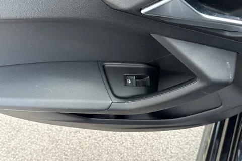 AV20NSF Audi A1 1.5 TFSI 35 S line Sportback S Tronic Euro 6 (s/s) 5dr Thumbnail #31