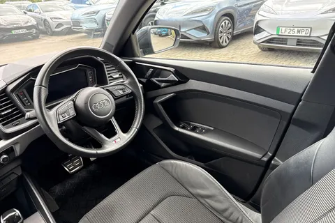 AV20NSF Audi A1 1.5 TFSI 35 S line Sportback S Tronic Euro 6 (s/s) 5dr Thumbnail #35