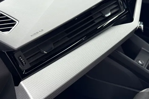 AV20NSF Audi A1 1.5 TFSI 35 S line Sportback S Tronic Euro 6 (s/s) 5dr Thumbnail #37