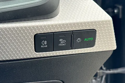 AV20NSF Audi A1 1.5 TFSI 35 S line Sportback S Tronic Euro 6 (s/s) 5dr Thumbnail #41