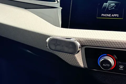 AV20NSF Audi A1 1.5 TFSI 35 S line Sportback S Tronic Euro 6 (s/s) 5dr Thumbnail #43