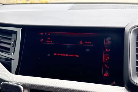 AV20NSF Audi A1 1.5 TFSI 35 S line Sportback S Tronic Euro 6 (s/s) 5dr Thumbnail #48