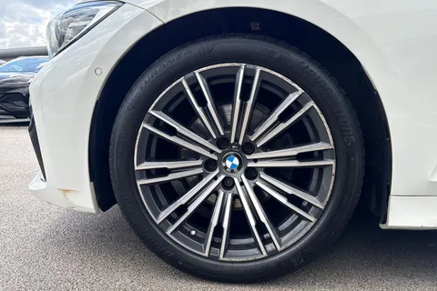 FP69CDZ BMW 3 Series 2.0 320i M Sport Auto Euro 6 (s/s) 4dr Thumbnail #14