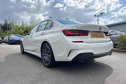 FP69CDZ BMW 3 Series 2.0 320i M Sport Auto Euro 6 (s/s) 4dr Thumbnail #30