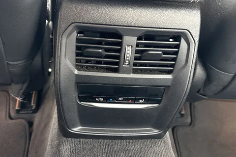 FP69CDZ BMW 3 Series 2.0 320i M Sport Auto Euro 6 (s/s) 4dr Thumbnail #34