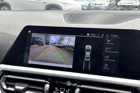 FP69CDZ BMW 3 Series 2.0 320i M Sport Auto Euro 6 (s/s) 4dr Thumbnail #47