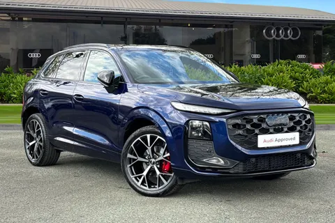 PJ75HKL Audi Q3 SUV Edition 1 TFSI  150 PS S tronic Thumbnail #2