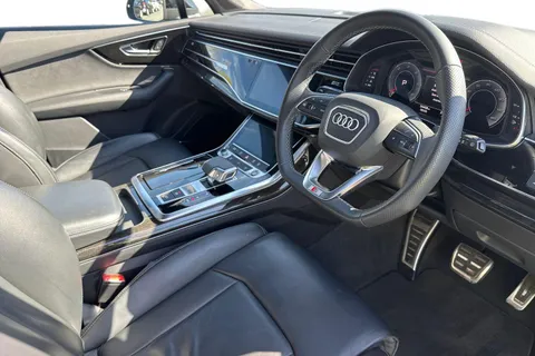 PJ23OKN Audi Q7 Black Edition 50 TDI quattro 286 PS tiptronic Thumbnail #15