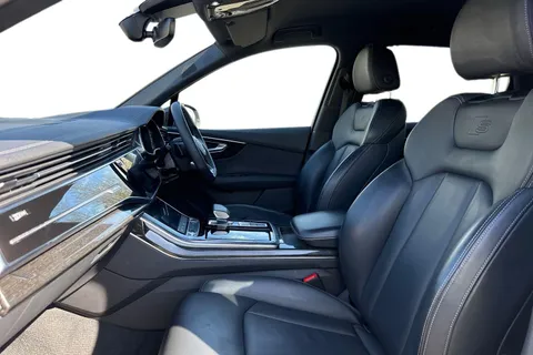 PJ23OKN Audi Q7 Black Edition 50 TDI quattro 286 PS tiptronic Thumbnail #17