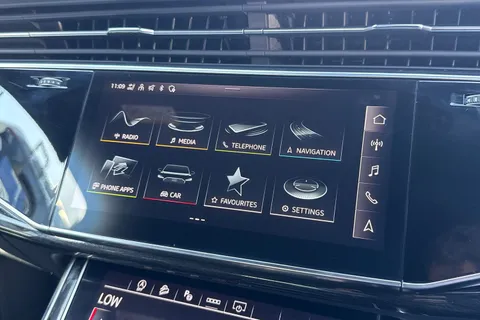 PJ23OKN Audi Q7 Black Edition 50 TDI quattro 286 PS tiptronic Thumbnail #18