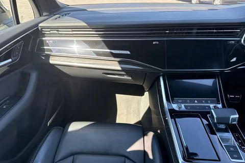 PJ23OKN Audi Q7 Black Edition 50 TDI quattro 286 PS tiptronic Thumbnail #21