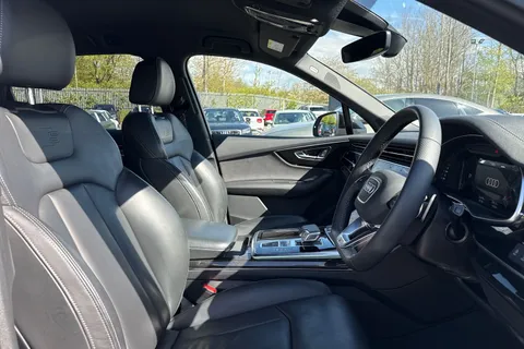 PJ23OKN Audi Q7 Black Edition 50 TDI quattro 286 PS tiptronic Thumbnail #25