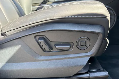 PJ23OKN Audi Q7 Black Edition 50 TDI quattro 286 PS tiptronic Thumbnail #26