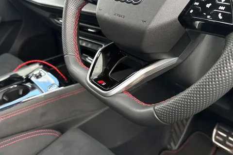PJ75HKL Audi Q3 SUV Edition 1 TFSI  150 PS S tronic Thumbnail #28