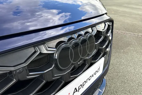 PJ75HKL Audi Q3 SUV Edition 1 TFSI  150 PS S tronic Thumbnail #29