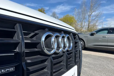 PJ23OKN Audi Q7 Black Edition 50 TDI quattro 286 PS tiptronic Thumbnail #30