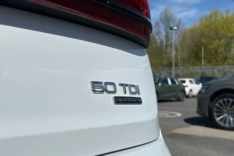 PJ23OKN Audi Q7 Black Edition 50 TDI quattro 286 PS tiptronic Thumbnail #38