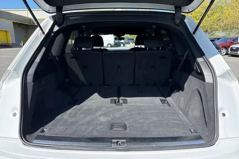 PJ23OKN Audi Q7 Black Edition 50 TDI quattro 286 PS tiptronic Thumbnail #44