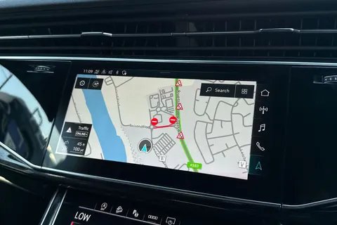 PJ23OKN Audi Q7 Black Edition 50 TDI quattro 286 PS tiptronic Thumbnail #62