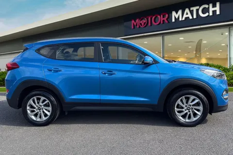 BP18FSN Hyundai Tucson 1.6 GDi Blue Drive SE Nav Euro 6 (s/s) 5dr Thumbnail #4