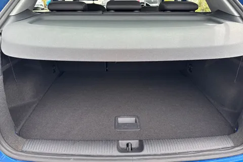 PF66UZR Audi Q2 1.6 TDI SE Euro 6 (s/s) 5dr Thumbnail #7