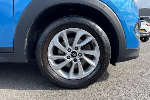 BP18FSN Hyundai Tucson 1.6 GDi Blue Drive SE Nav Euro 6 (s/s) 5dr Thumbnail #11